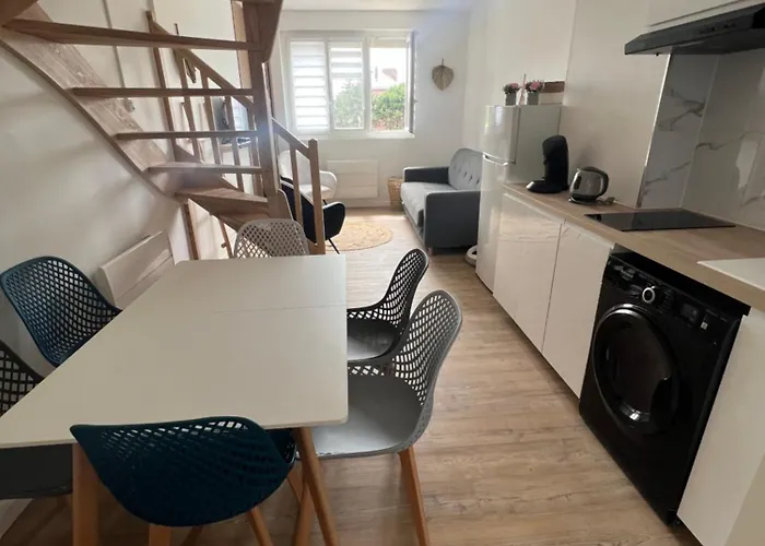 Appartement 2 Chambres Proche Plage , Centre Ville , Phare